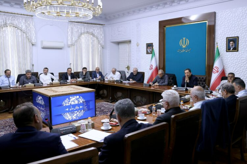 دستور پزشکیان برای برق صنایع؛ 7 تصمیم عملیاتی تصویب شد