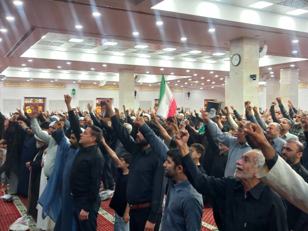 سوگواری حماسی مردم بندرعباس در عزای رهبر شهید انقلاب