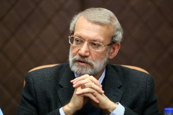 شهید علی لاریجانی در جنگ اخیر سد عملیات روانی دشمن بود