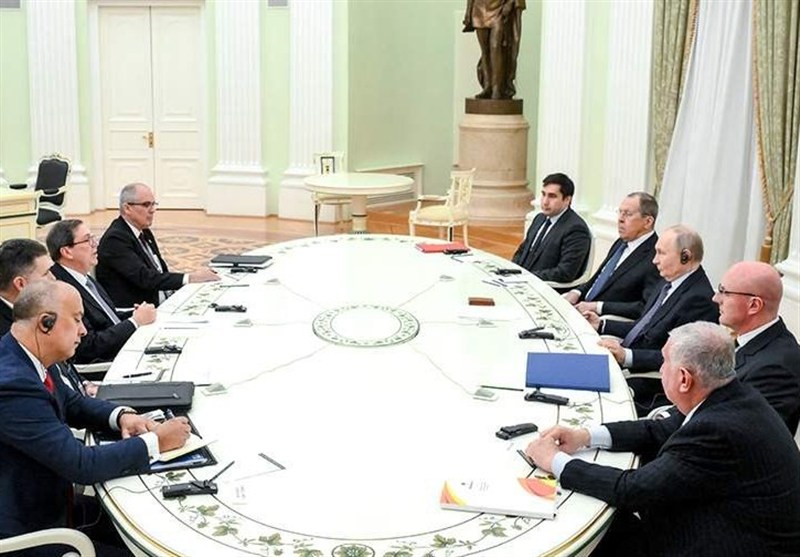 تأکید پوتین بر غیرقابل قبول بودن محدودیت‌های جدید علیه کوبا