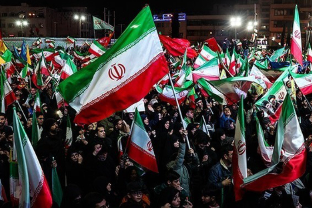 قدرت خیابان در ملی ماندن است
