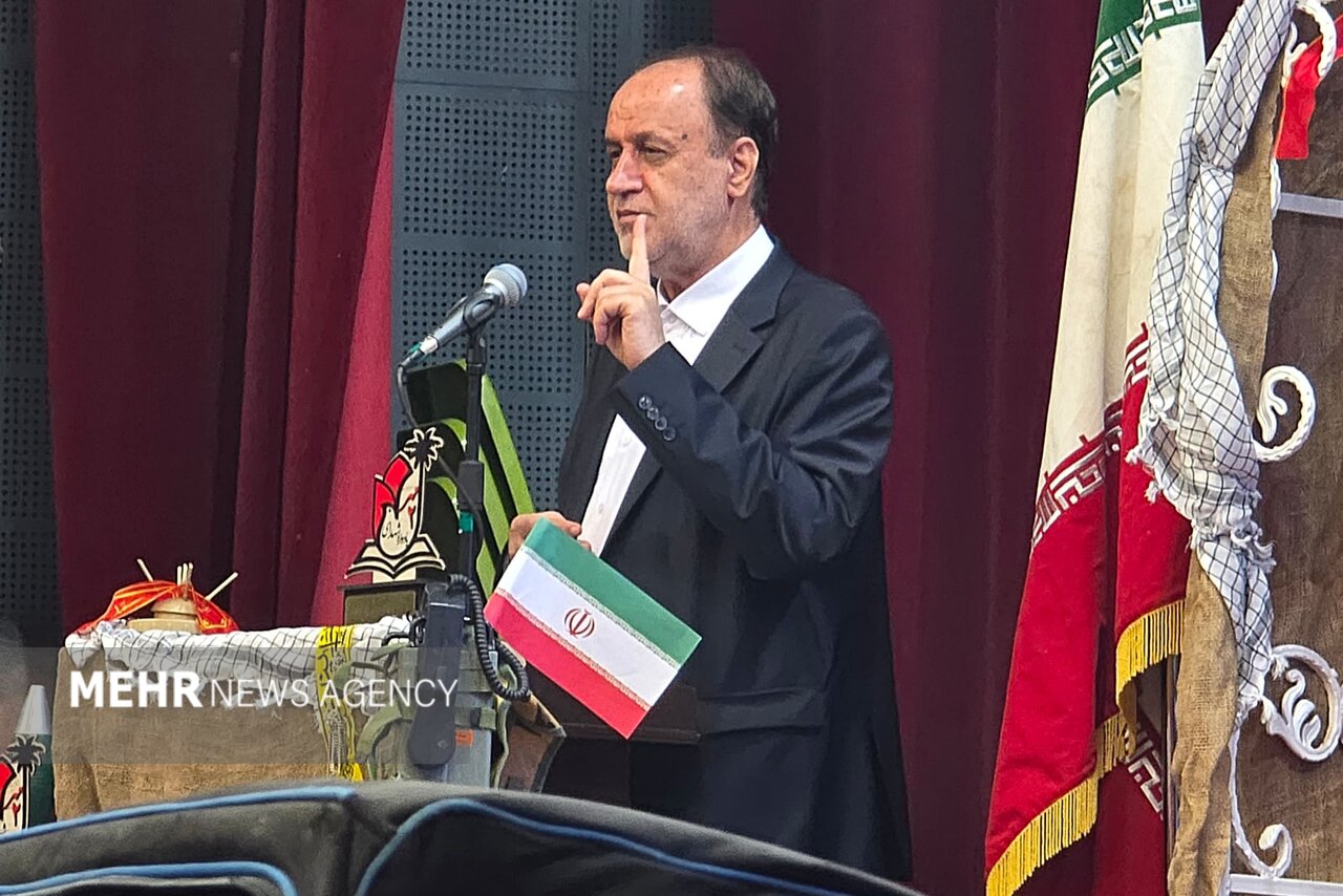 حاجی بابایی: مردم ایران در 22 بهمن حماسه دیگری خواهند ساخت