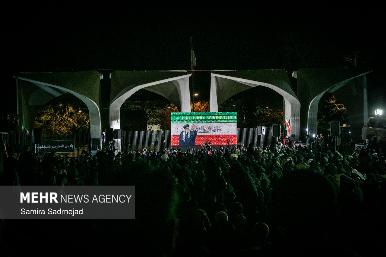 مراسم عزاداری در سوگ رهبر شهید انقلاب - دانشگاه تهران