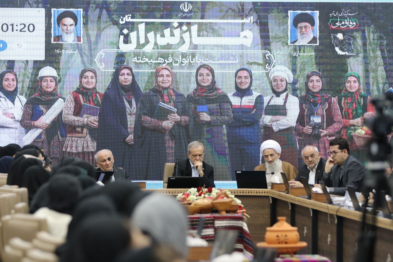 ایران را با باور مشترک بسازیم؛ جامعه پذیرش بانوی استاندار را ندارد