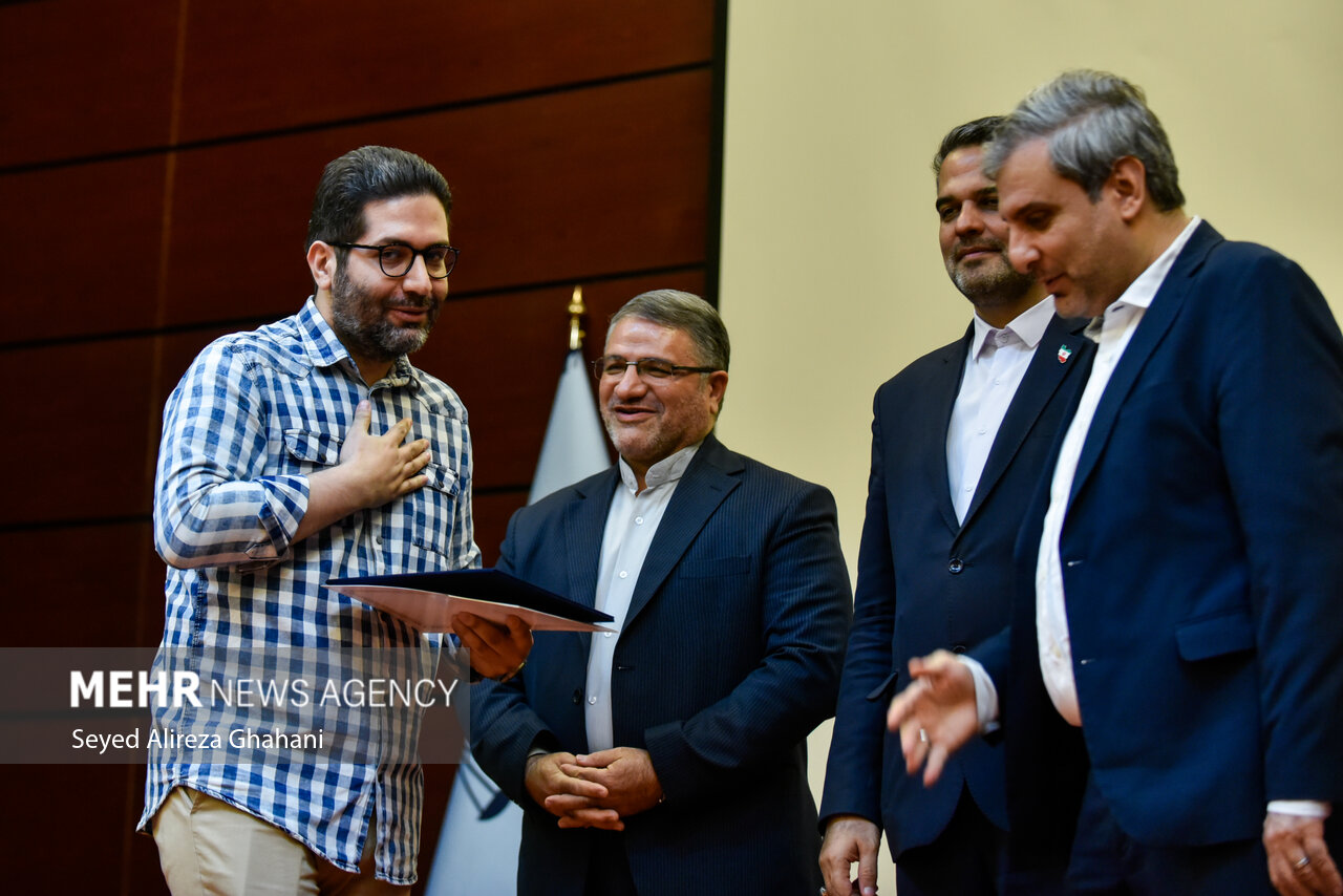 مراسم رونمایی از مستند «رد هویت»
