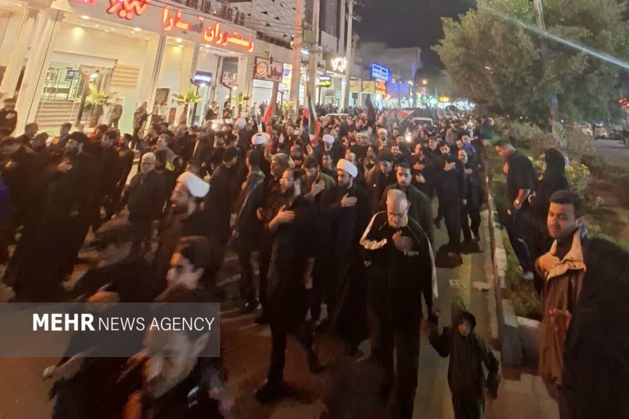 مردم گلستان اهواز تجمع با شکوهی در دفاع از کشور انجام دادند