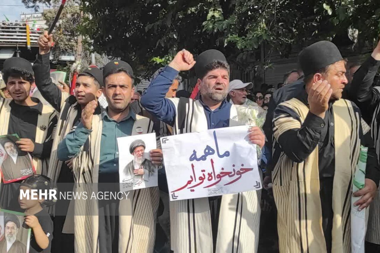 اعلام وفاداری عشایر بختیاری خوزستان در تشییع رهبر شهید انقلاب