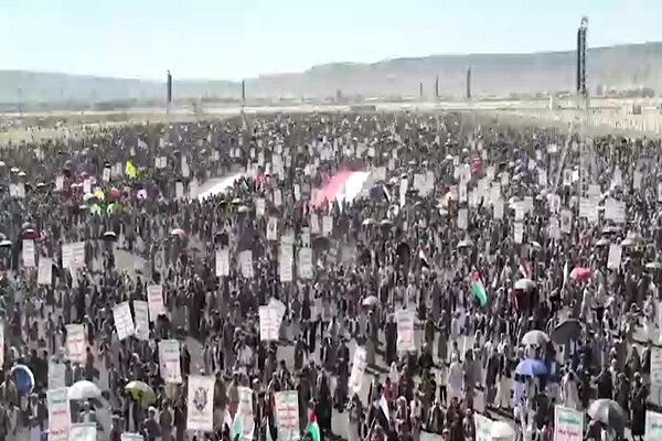 راهپیمایی بزرگ یمنی ها در حمایت از فلسطین و آمادگی برای نبرد + فیلم