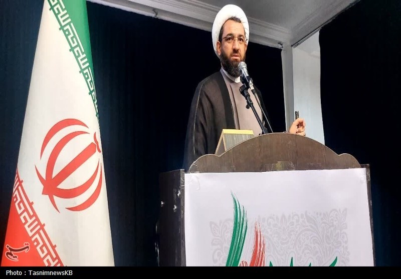 تنگه هرمز بسته می‌ماند