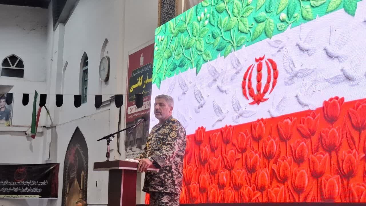 اکرمی نیا: مداخلات آمریکا را در منطقه بی‌اثر خواهیم کرد