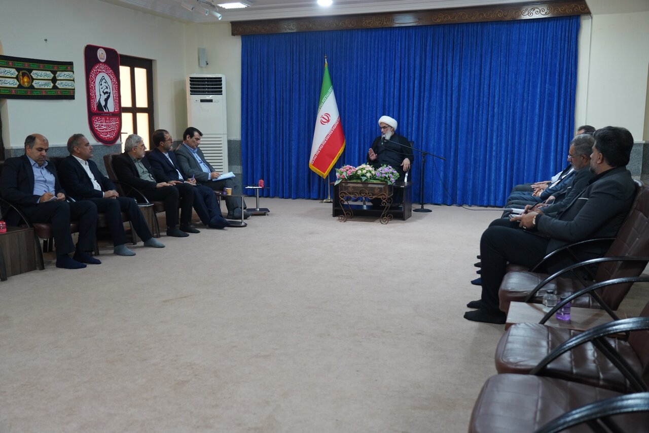 امام جمعه بوشهر: مسئولیت اجتماعی صنایع در خدمت زیرساخت‌های استان باشد