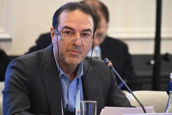 هفته ملی جوان با شعار "ایران جوان، پیش به سوی زندگی سالم تر"