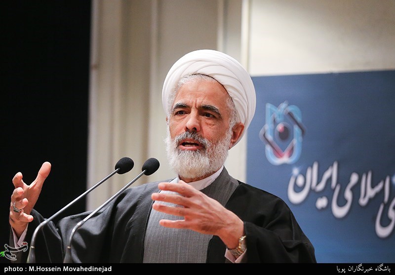 آقای مجید انصاری! شما امروز پا به سیاست گذاشته‌اید؟!