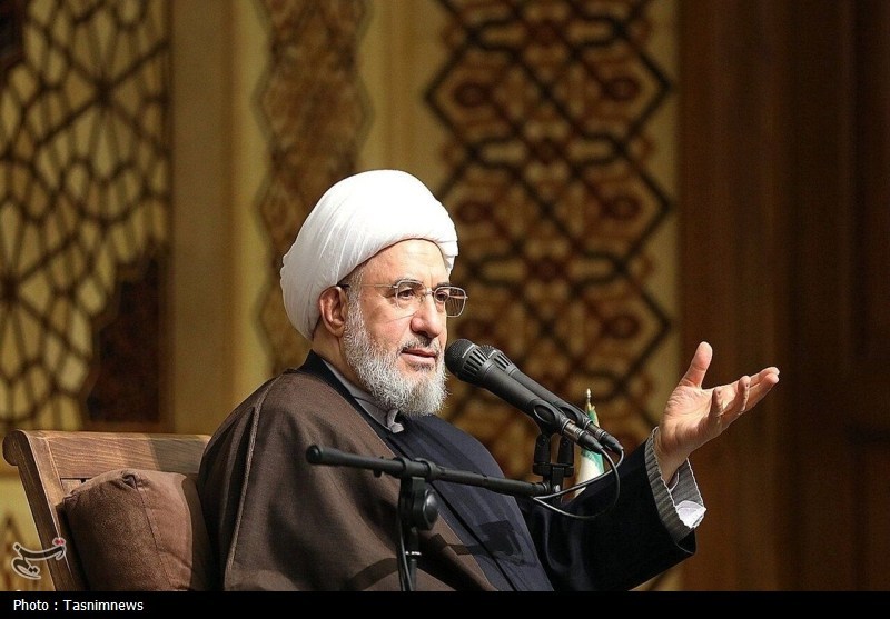 آیت‌الله اراکی: تخطی از خطوط قرمز رهبر معظم انقلاب خلاف شرع است+ فیلم