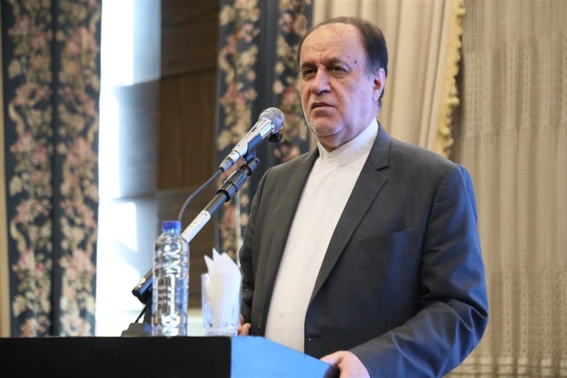 پیگیری تأمین زمین برای احداث استخر بین‌المللی 50 متری در همدان