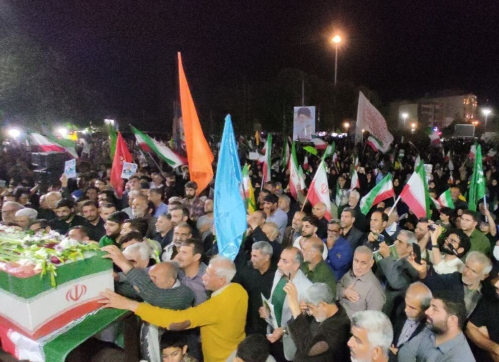 مراسم وداع با شهید موسوی در بوشهر