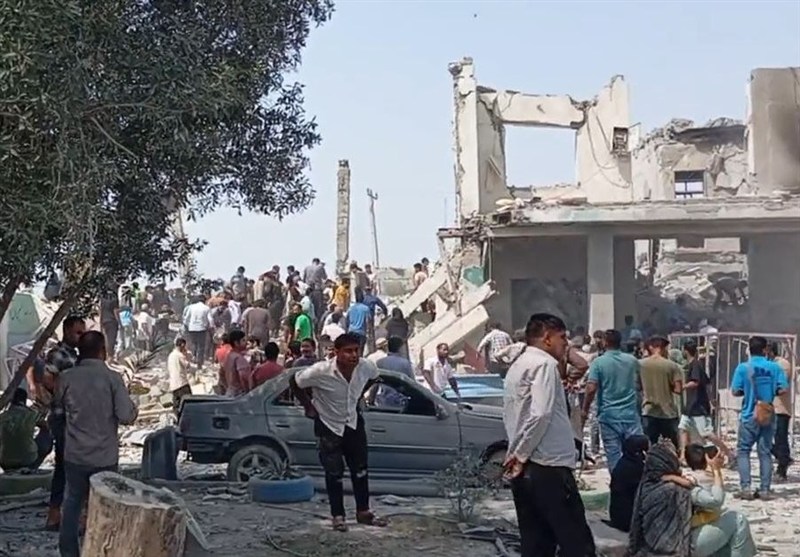 در لحظه حمله موشکی آمریکا چه بر سر دانش‌آموزان مظلوم میناب گذشت؟+فیلم
