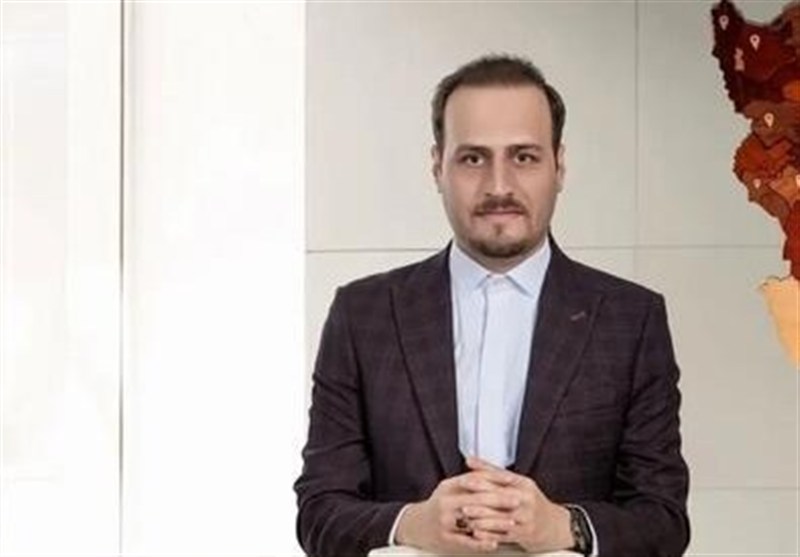 نقد نگاه بی قید و شرط به شرق