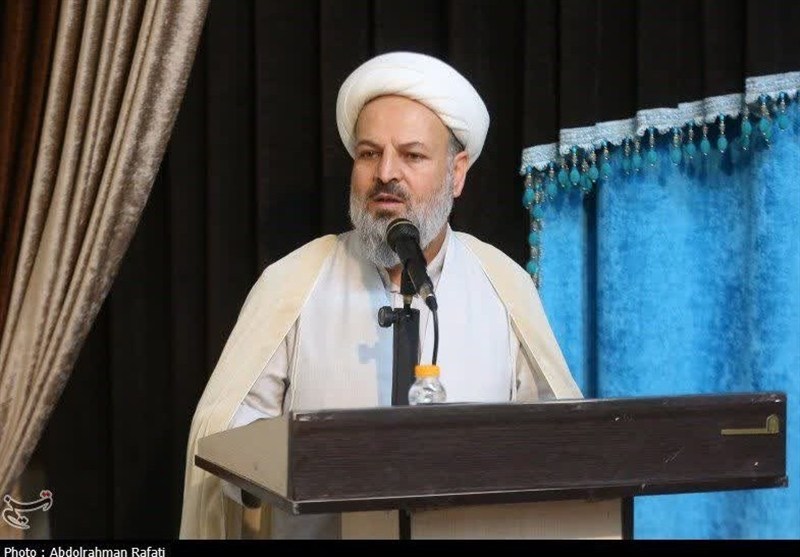 تجمعات شبانه در همدان با قوت ادامه دارد
