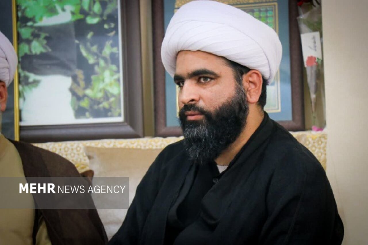 امام جمعه رودان: خون شهدا وحدت ملی را در برابر دشمنان مستحکم‌تر کرد