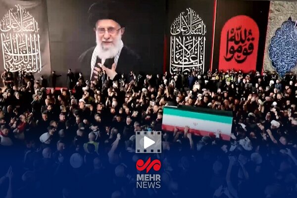استقبال پرشور مردم عراق از پیکر رهبر شهید در فرودگاه نجف اشرف
