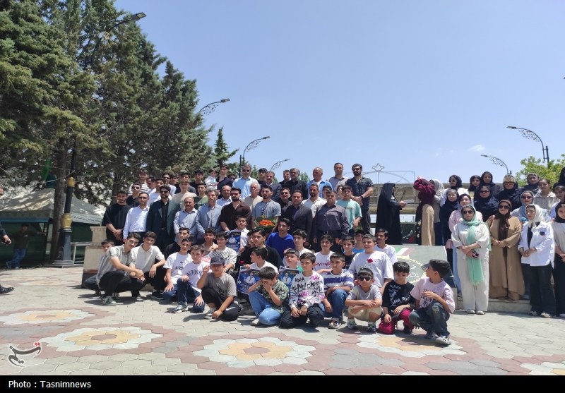 استقبال از قهرمان تکواندوی جهان در زنجان/ وعده تأمین مسکن به بختیاری