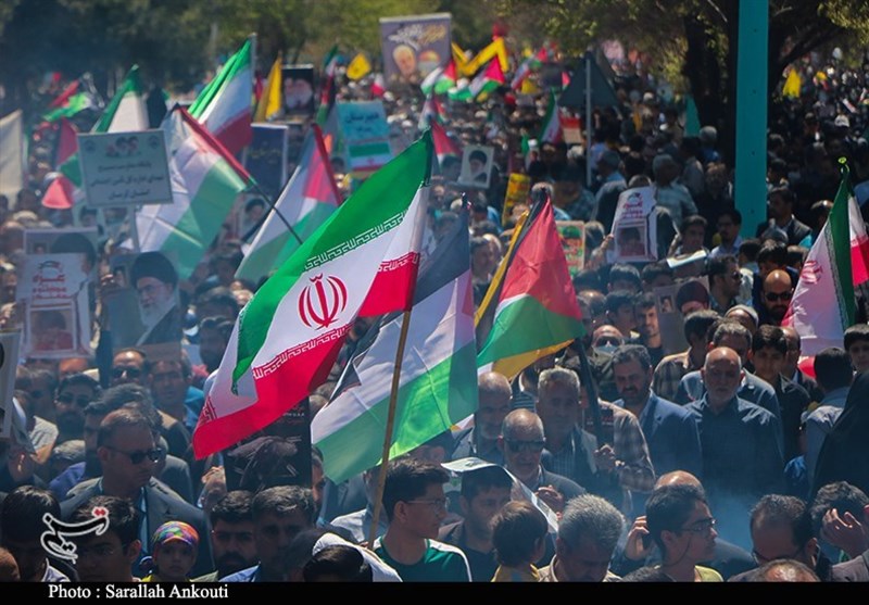 زیر باران، پای آرمان؛ خلق حماسه‌ای دیگر در راهپیمایی روز قدس کرمان