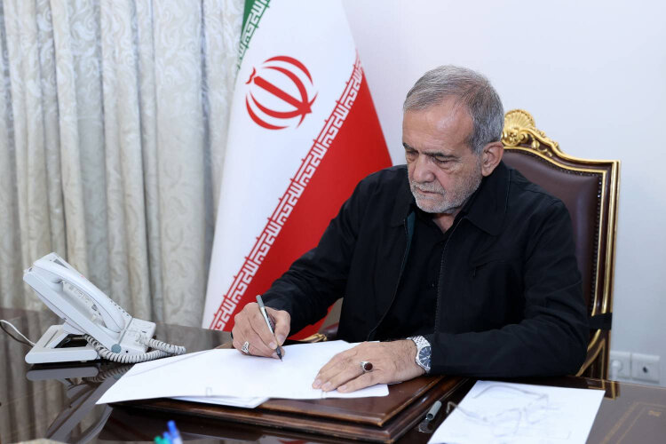 پزشکیان قهرمانی تیم ملی والیبال نوجوانان در مسابقات جهانی را تبریک گفت