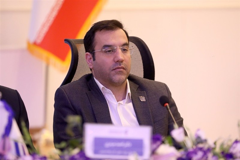 بانک رفاه کارگران پل ارتباطی مستحکمی میان جامعه کارگری و کارفرمایی است