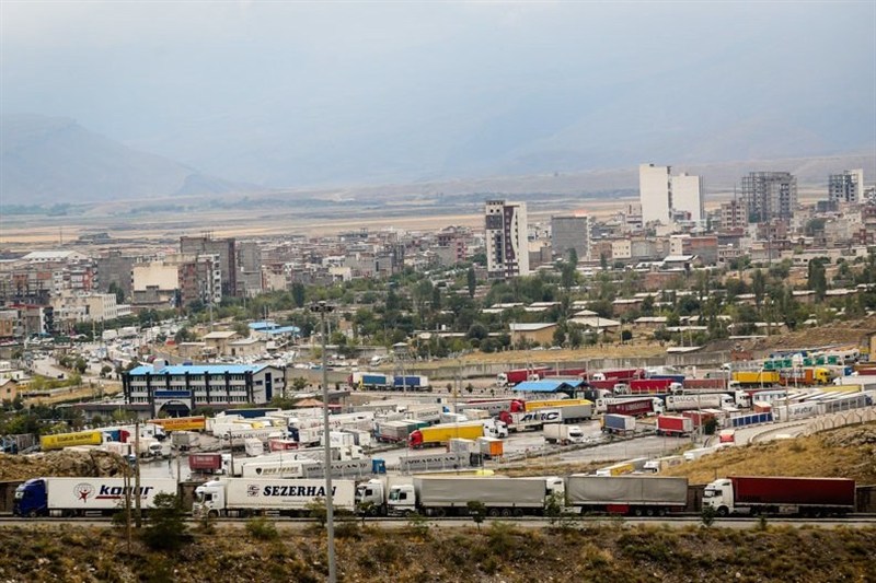 کاهش 87درصدی رسوب کامیون‌ها در مرز بازرگان