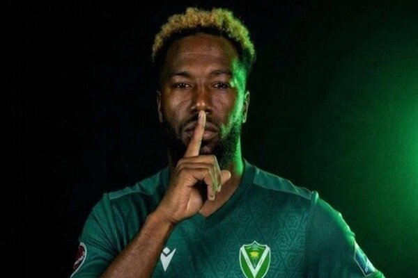 النصر به مهاجم گل نزن استقلال دل بست؛ مأموریت نازون در لیبی