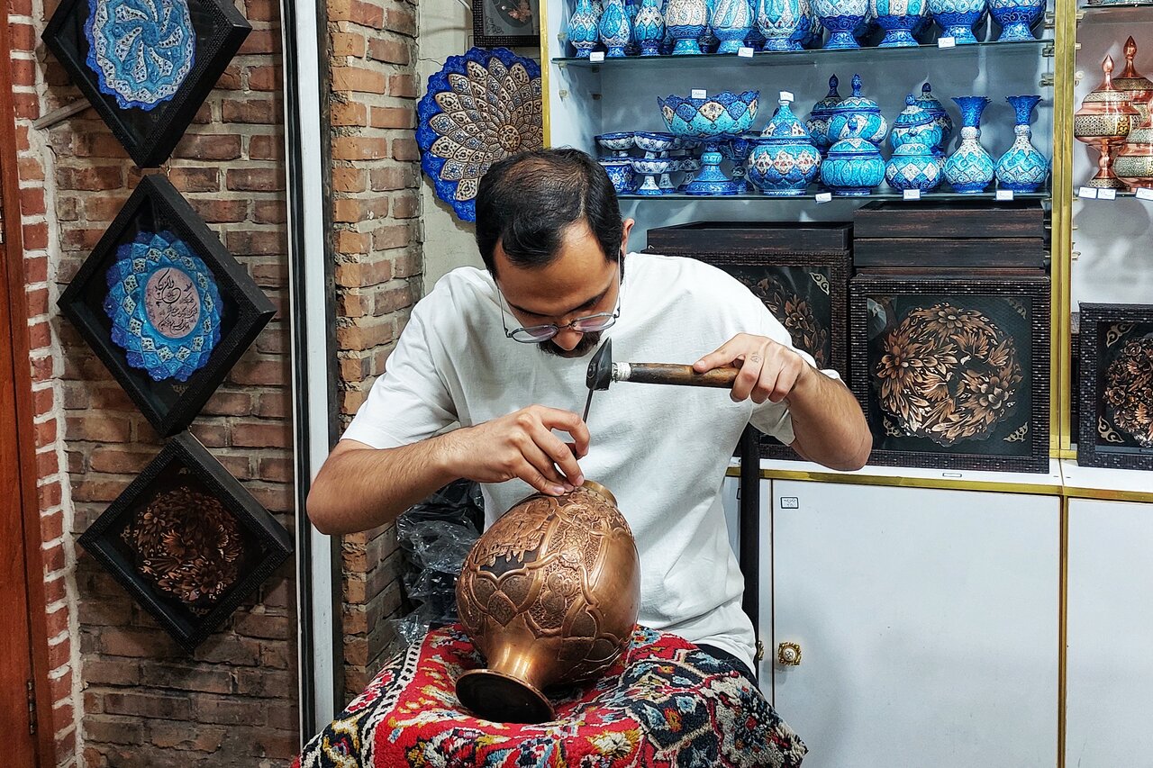 فرشته‌های فرانسوی بر قلم‌زنی ایرانی؛ اصالت در تکنیک است نه در نقش
