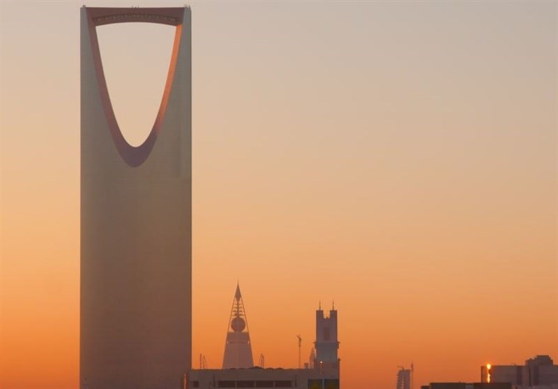 گزارش‌ها از حمله به پالایشگاه نفت در جده عربستان