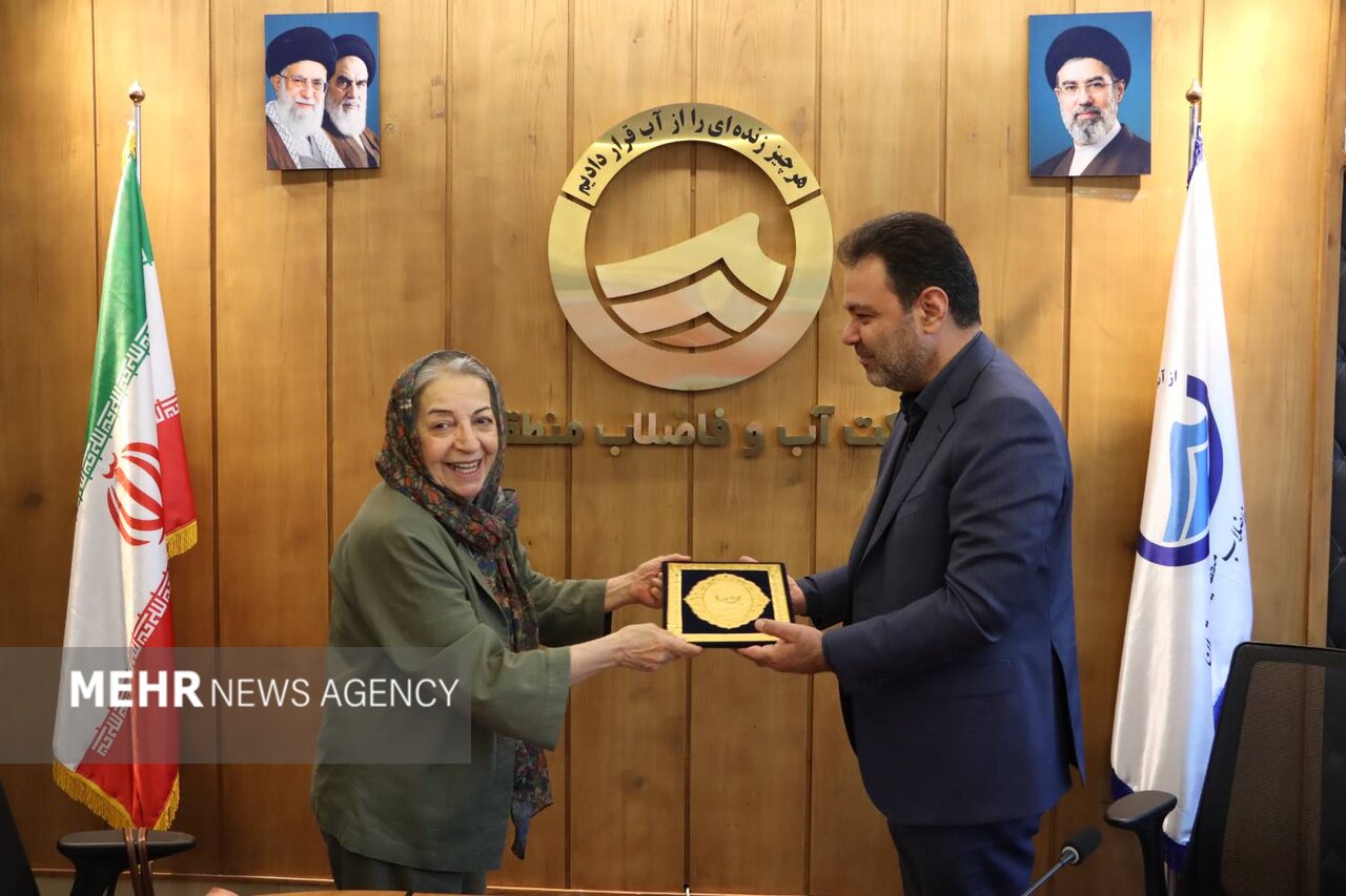 مرضیه برومند سفیر آب آبفای منطقه یک تهران شد