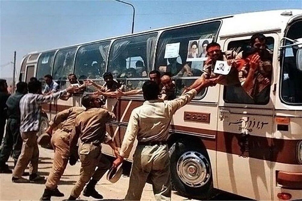 آزادگان، سندهای زنده و گویای هشت سال دفاع مقدس هستند
