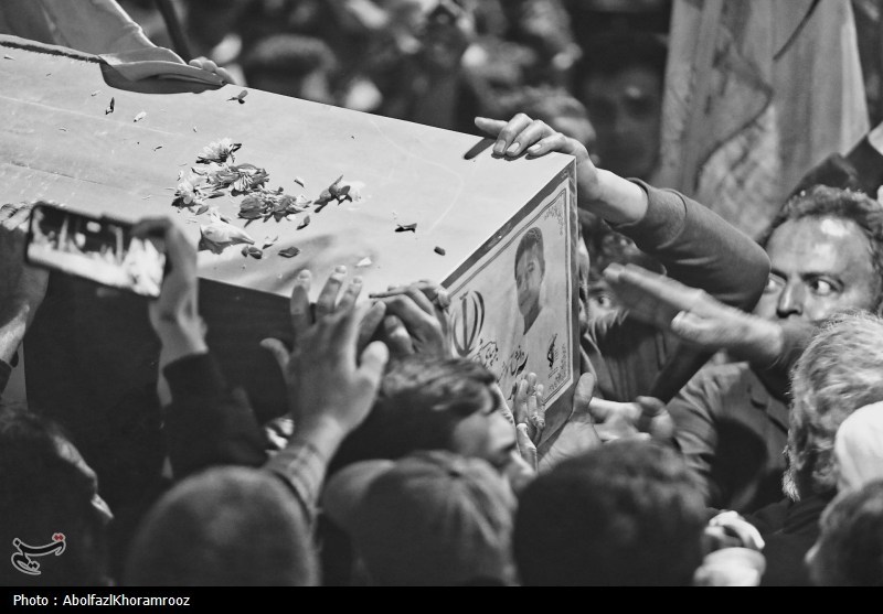 پیکر مطهر شهید مدافع آسمان «مهرداد پاشایی‌فرد» ا در مراغه تشییع می‌شود