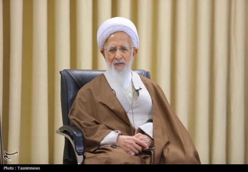 آیت‌الله جوادی آملی: امروز وظیفه همگان، حفظ وحدت و حمایت از رهبری است