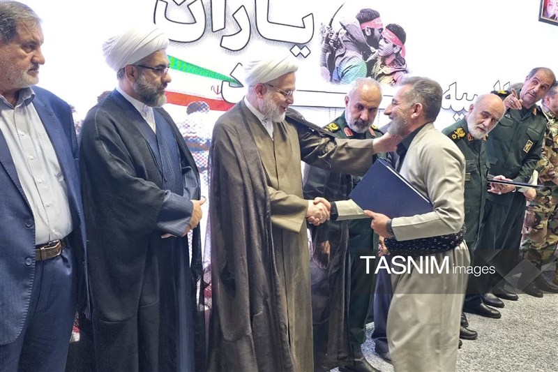 تجلیل از فرماندهان، پیشکسوتان و خانواده‌های شهدا+عکس