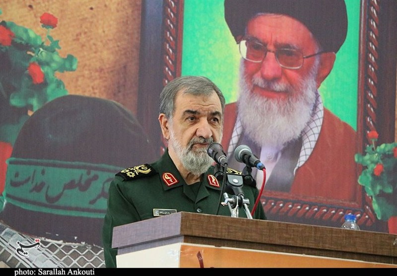 برگ زرینی بر دفتر تاریخ/تحلیل محسن رضایی از پیام حضور میلیونی مردم