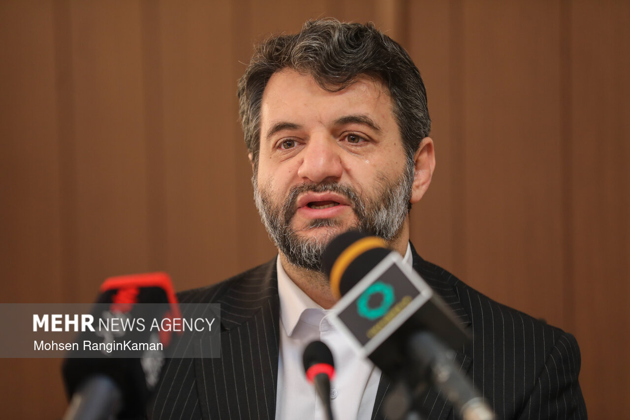 عبدالملکی: پیش‌بینی‌ها می‌گوید نرخ ارز رشدهای جدی‌تری داشته باشد