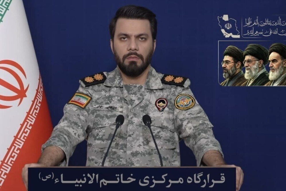 هر کشوری که از محل دارایی‌های ایران مبلغی دریافت کند اجازه عبور از تنگه هرمز را ندارد