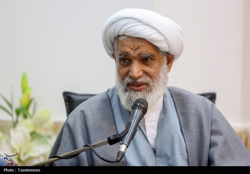 اطلاع‌رسانی درباره انتخاب رهبر به‌عهده مجلس خبرگان است