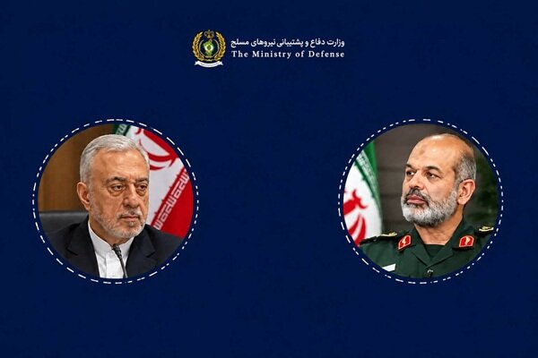 دیدار وزیر پیشنهادی وزارت دفاع با فرمانده کل سپاه