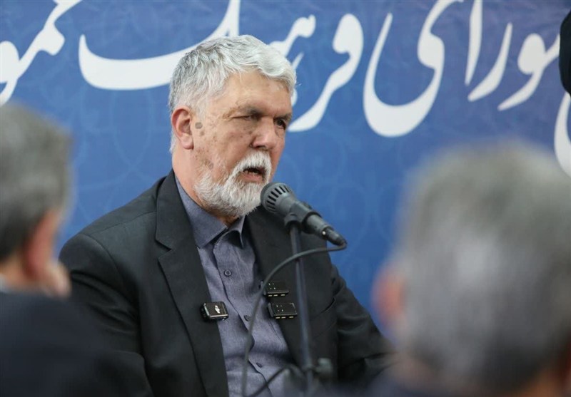 صالحی: صفویان عناصر هویتی ایران را احیا کردند