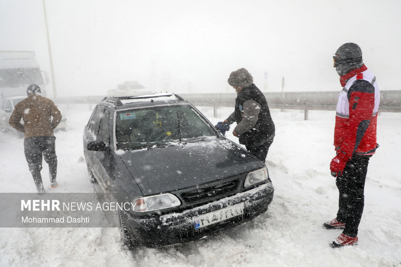 وثوقی:تردد در محورهای مواصلاتی اردبیل در جریان است