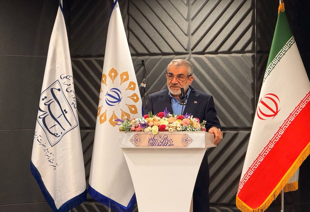 کدخدایی: امام شهید رعایت قانون را بر مصلحت‌اندیشی ارجح می‌دانستند