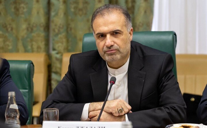شناورها و ناوهای دولت‌های متخاصم حق عبور از تنگه را نخواهند داشت