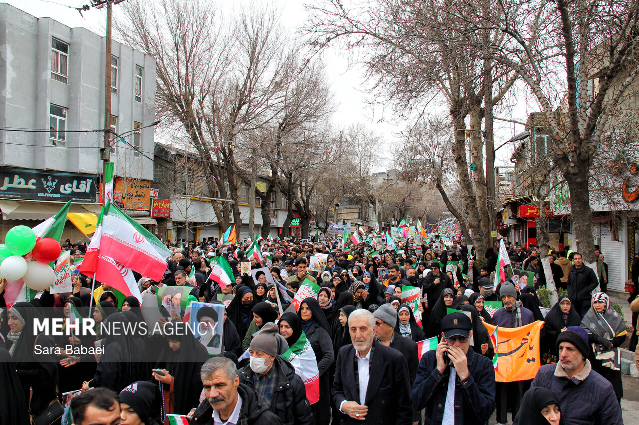 جنایات دشمنان ایران هرگز نتوانسته اتحاد ما را تضعیف کند