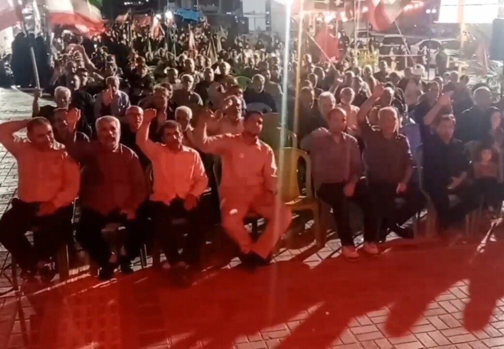 حماسه حضور مردم در گذرگاه مقاومت شهر آب پخش