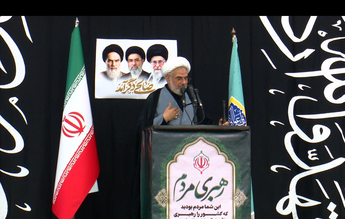 امام جمعه بندرعباس: بازدارندگی مؤثر راهبرد قطعی ایران اسلامی است